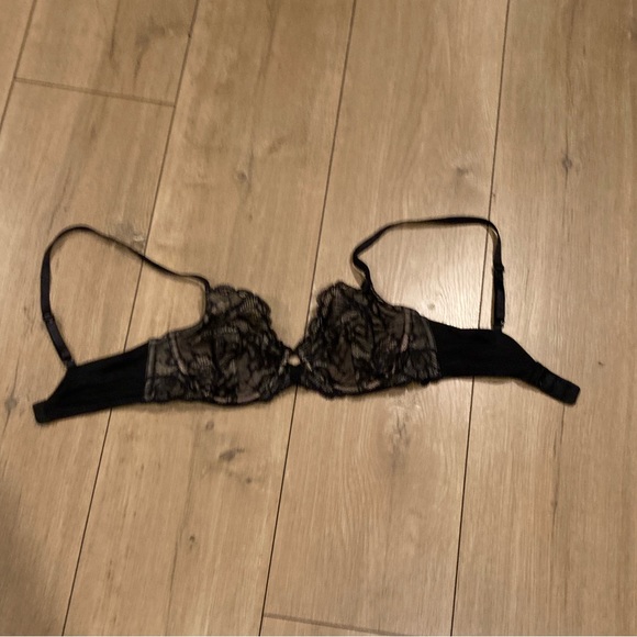 Size 32C Lace Bra - Picture 4 of 12